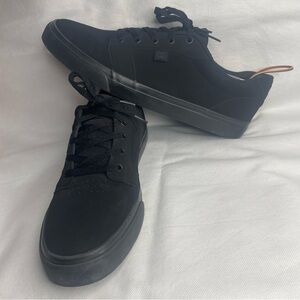 DC Anvil TX Skateboarding Shoes Mens Size US 13 Sneakers Black Leather Gray